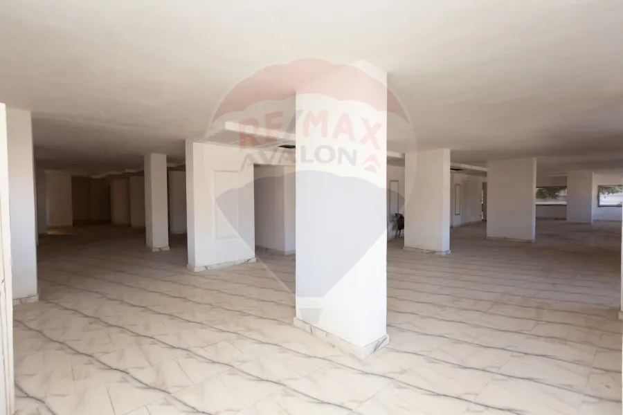 Administrative unit for sale 760 m Victoria (Ibn Salama Main St)