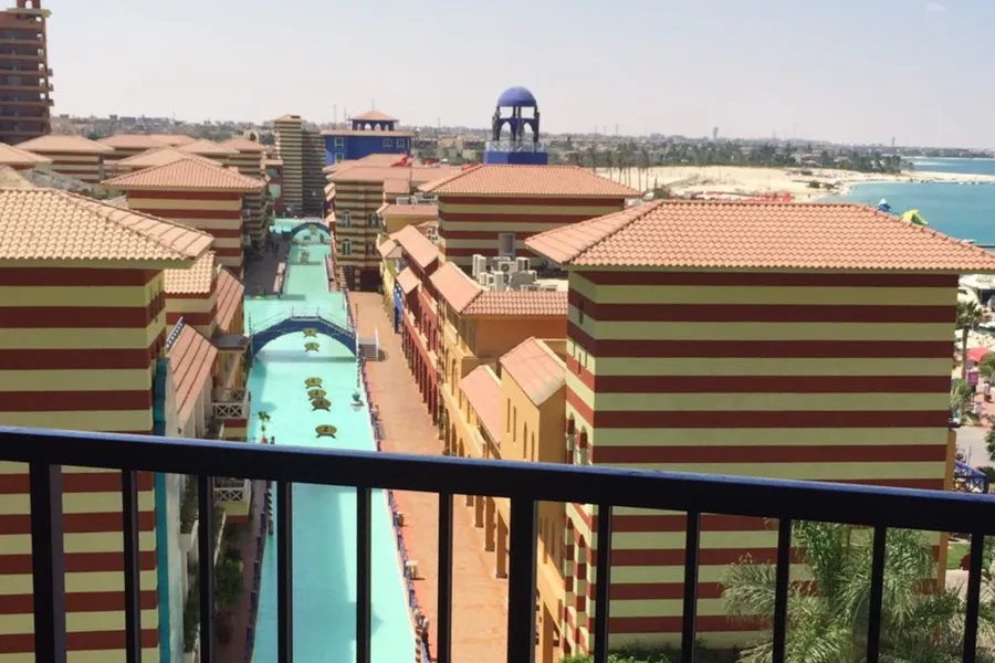 شاليه للبيع (بورتو مارينا) 64 م