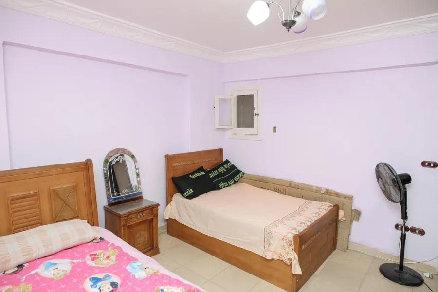 شقة للايجار مفروش 130م ميامي (ش جيلاتى لبنان-امام نقطة سيدي بشر)