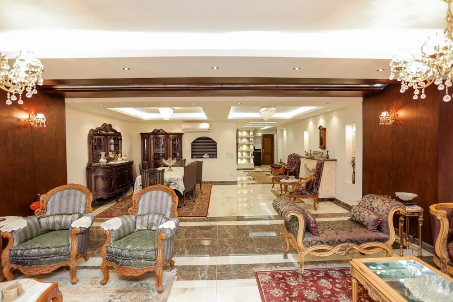 Apartment for Sale 270m Stanly (Near To Korniesh Road)