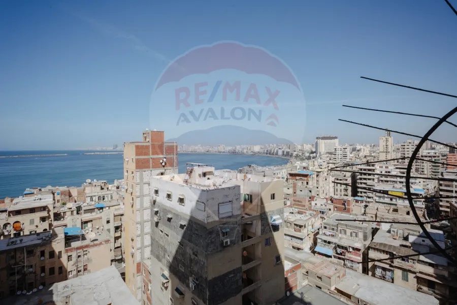 شقة للبيع 150 م راس التين (ش فرنسا)