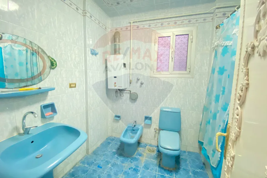 شقة للإيجار 200 م رشدي (ش الإسماعلية)