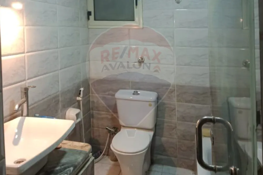 شقة للبيع 90 م ميامي (متفرع من ش جلال حماد)