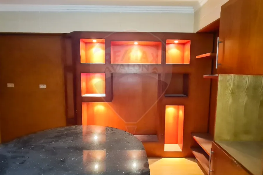 Apartment for Rent 210 m Smouha (Albert 1st St.- Brand building)