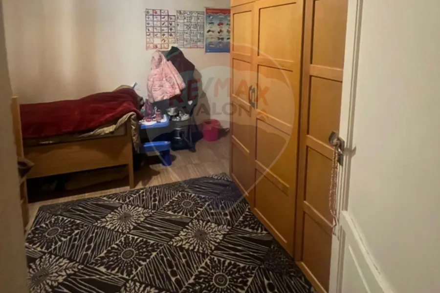 Apartment for sale 100 m Camp Caesar (Steps from the sea)