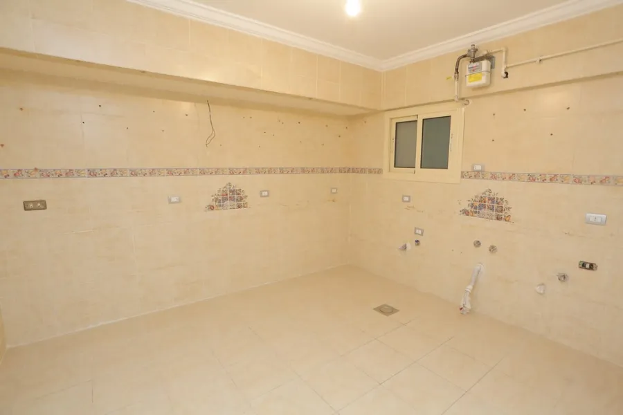 شقة للبيع 217م سان ستفانو