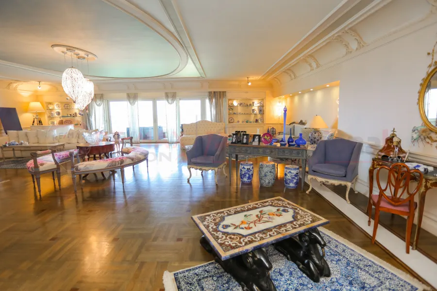 Apartment for sale 600 m San Stefano (Al-Nahhas Building - directly on the sea)