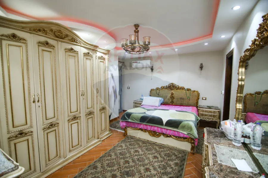 شقة للبيع 165 م رشدي (ش ابراهيم حلمي)