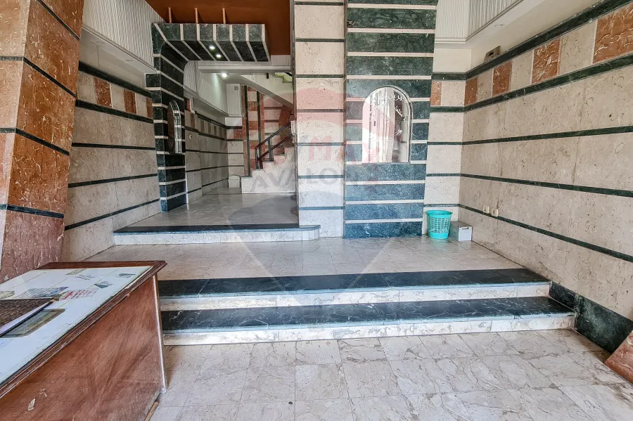 شقة للبيع 163 م سموحه ( كومباوند جرين تاورز )