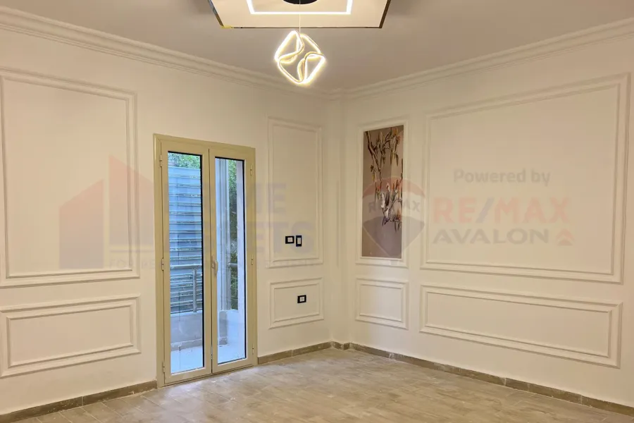 فيلا ستاند الون للبيع 520 م كينج مريوط (ش رشيد محمد رشيد)