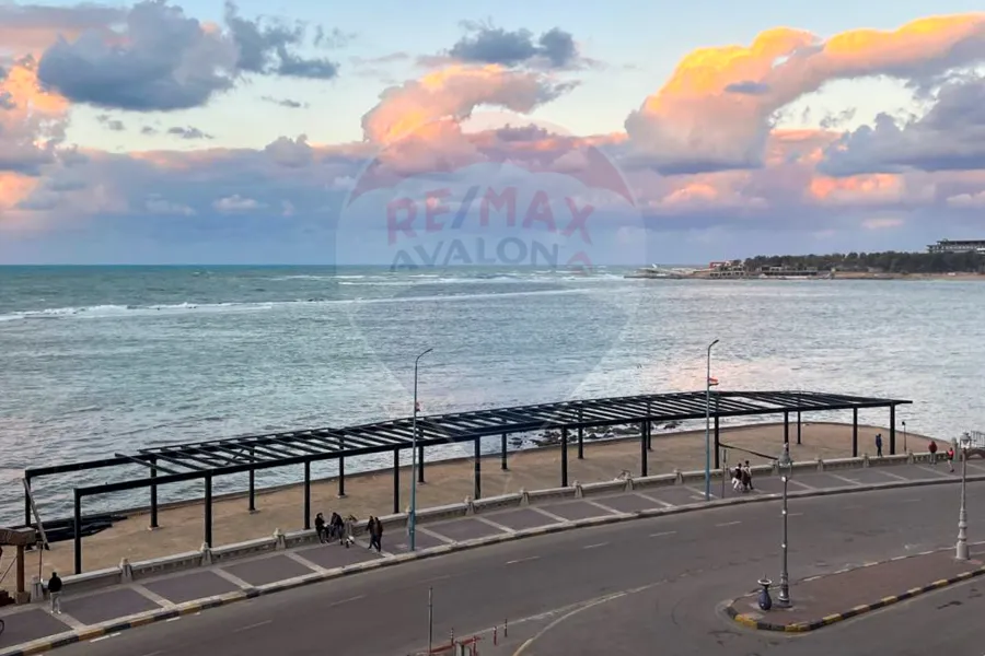 Apartment for sale 175 m Mandara (on the sea)