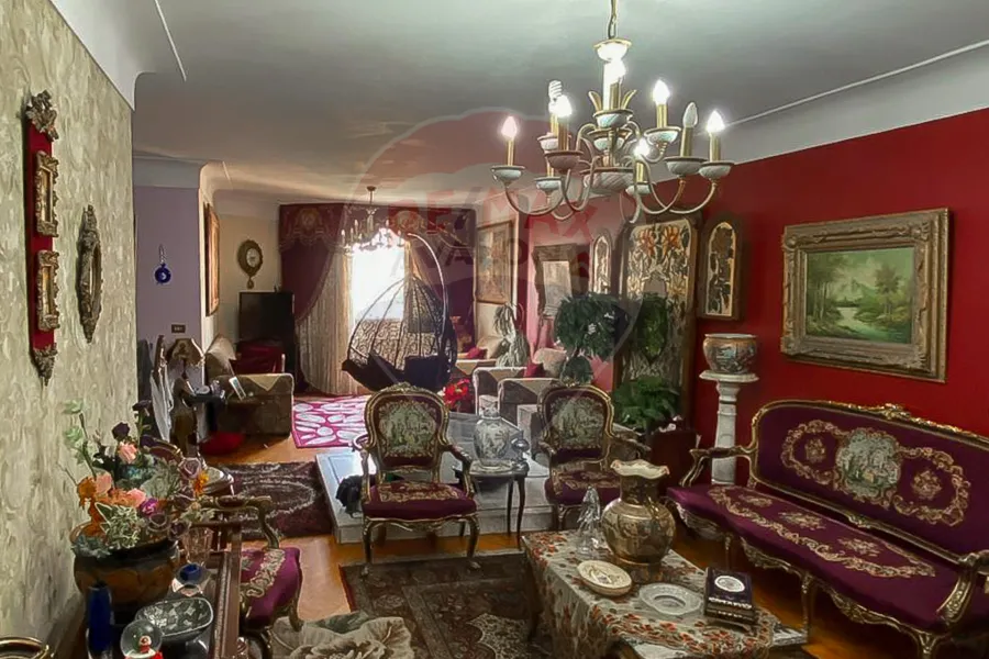 Apartment for sale 156 m Stanley (the third from the sea)