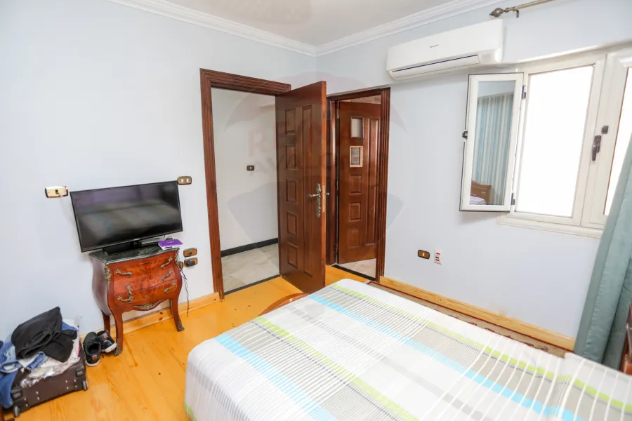 Apartment for sale 400 m San Stefano (steps from San Stefano Mall and the sea)