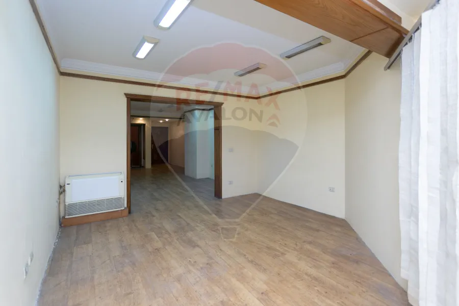 ميزان اداري للايجار 68 م سموحة (ش كمال الدين صلاح)