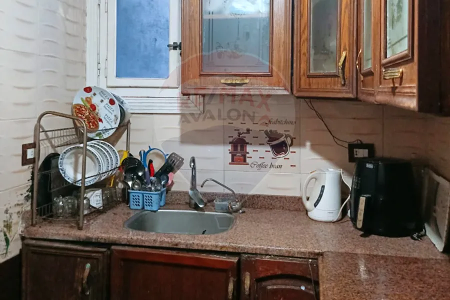 شقه للايجار135 م كامب شيزار (شارع المكتبات)