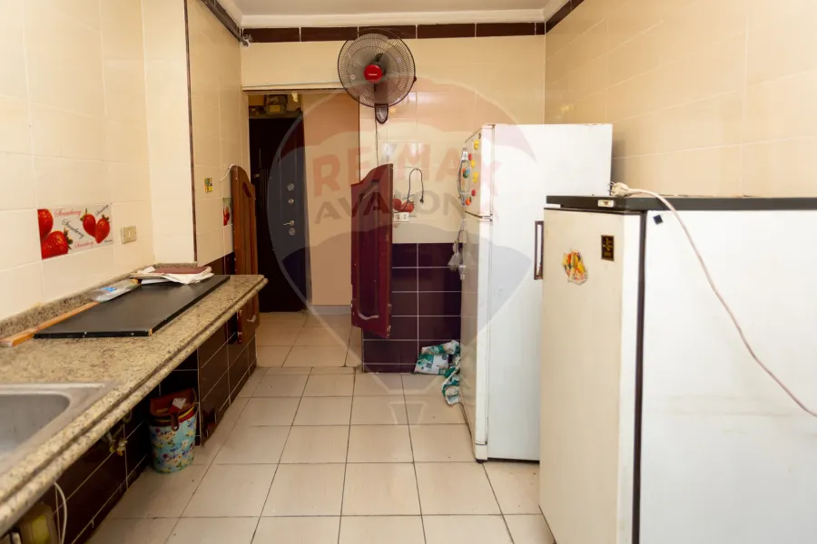 Apartment for sale 200 m Roushdy (steps from the tram)