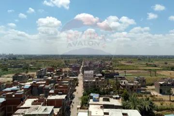 شقه للبيع  120 م المعمورة (علي الشارع الرئيسى)