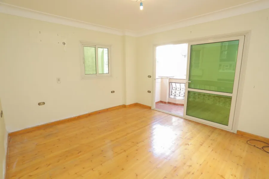 شقة للبيع 217م سان ستفانو