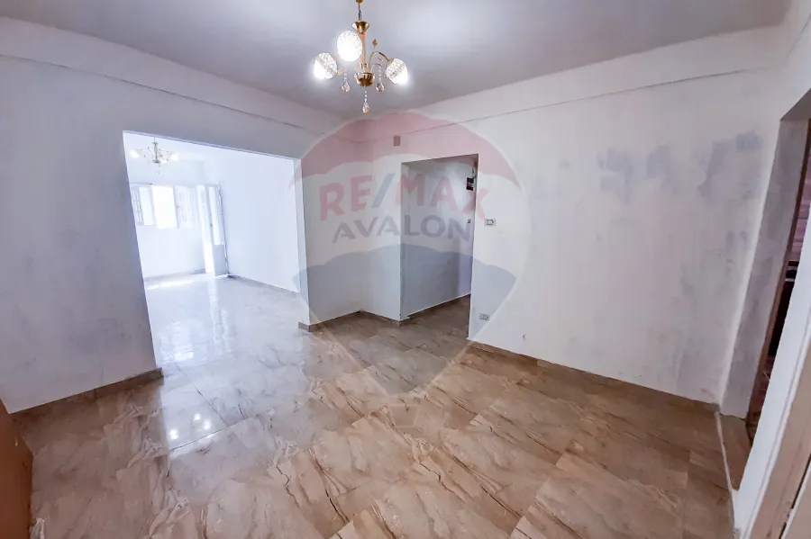 شقة للايجار 130 م الابراهيميه ( علي البحر مباشرة )