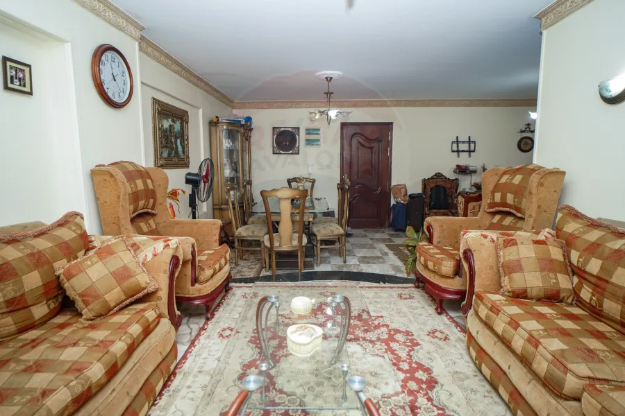 شقة للبيع 180 م العصافرة (طريق الجيش)