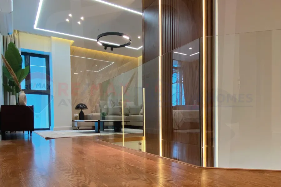 فيلا للبيع 281 م سموحة (كومباوند سكاي لاين)