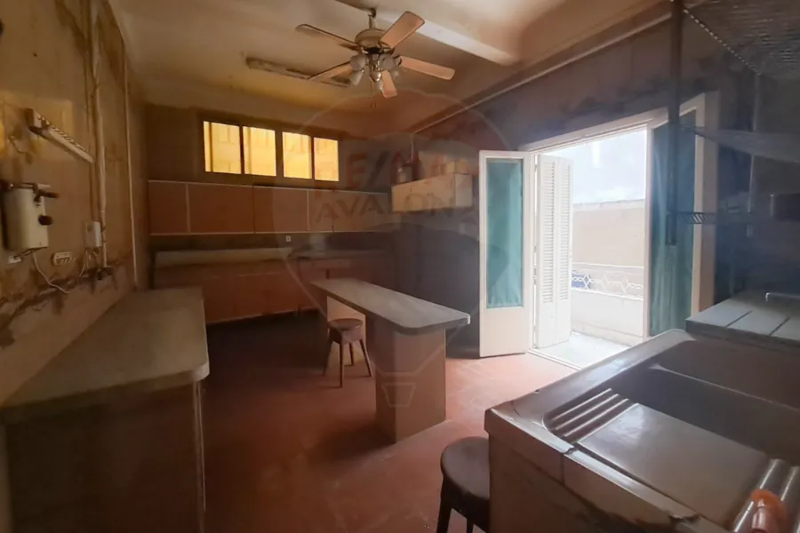 مكتب للإيجار 250 م لوران (ش الإقبال)