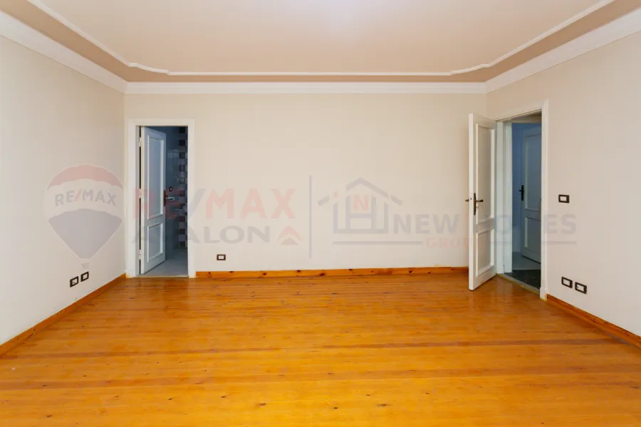 شقة للبيع 320 م  لوران (برج براند - عزيز شنوده)