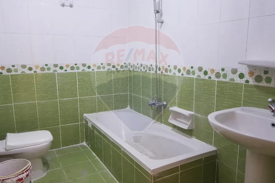 شقة للبيع 135 م ميامي (ش خليل حماده)