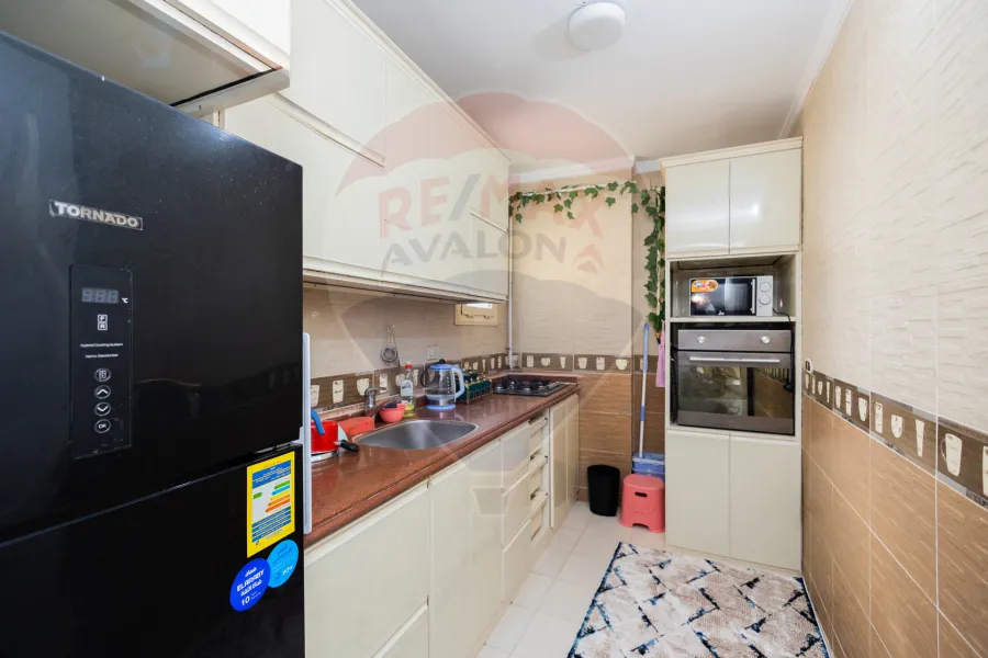 شقه للبيع  140 م سيدي بشر (تاني نمره من البحر )