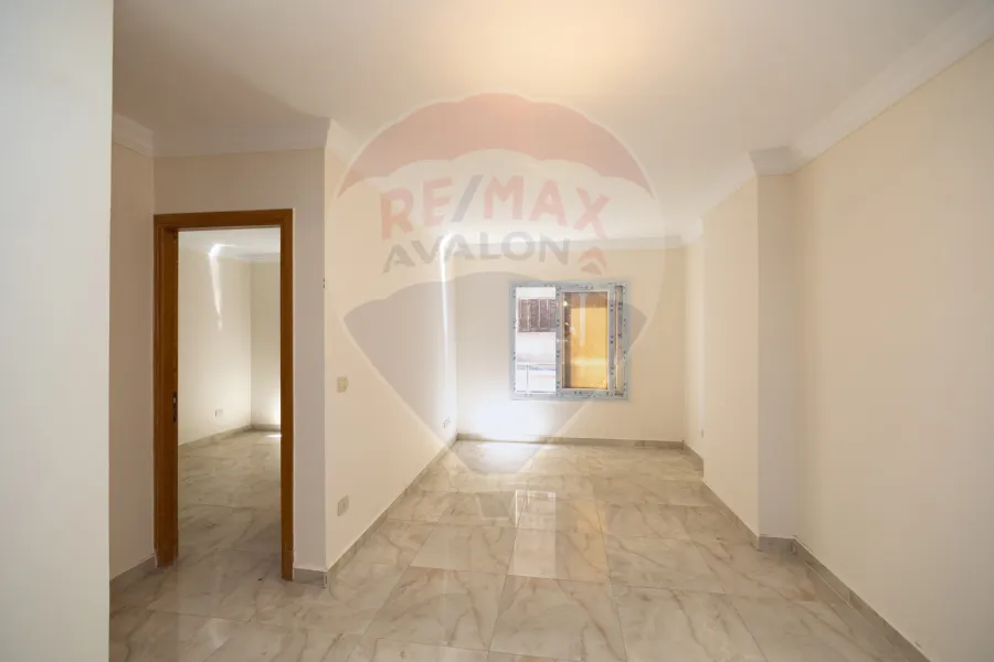 Apartment for sale 100 m Miami (Khaled Abn el walid st.)