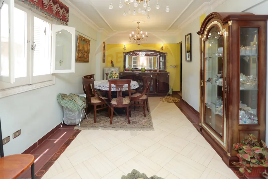 شقة للبيع 156 م سموحة (ش كمال الدين صلاح)