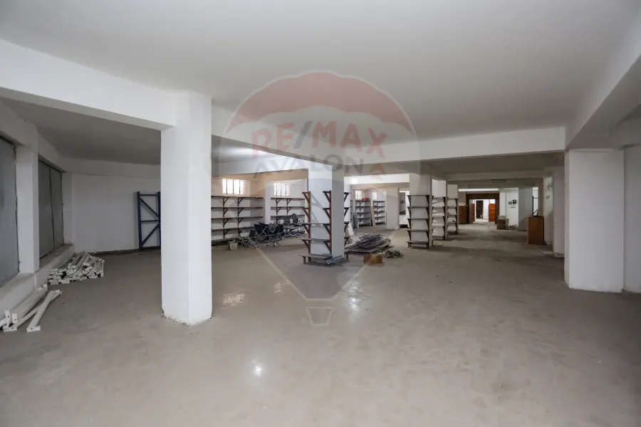 Administrative unit for rent 1,200 m ELMatar (Nozha Airport Road)