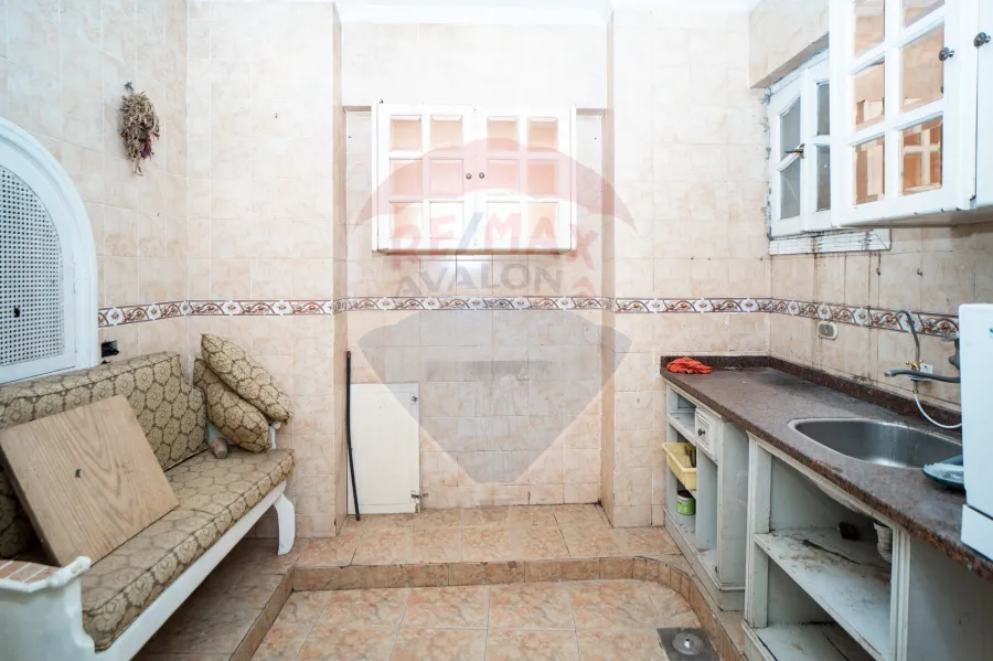 شقه للبيع 160 م ميامي (خطوات من البحر)