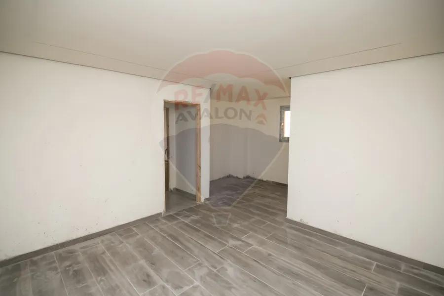 شقة للبيع 200 م سبورتينج (ش بور سعيد)