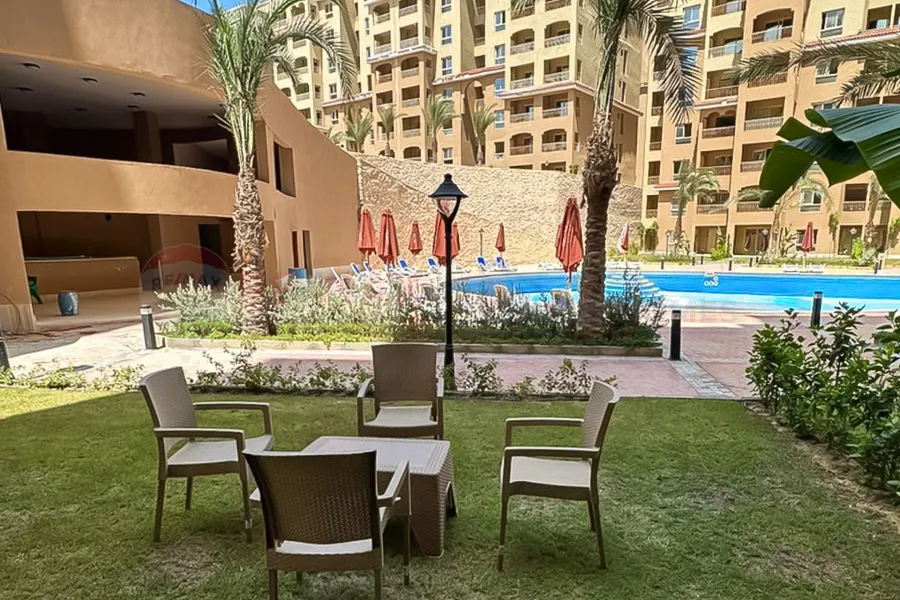 Ground chalet with garden for sale (Aqua View)