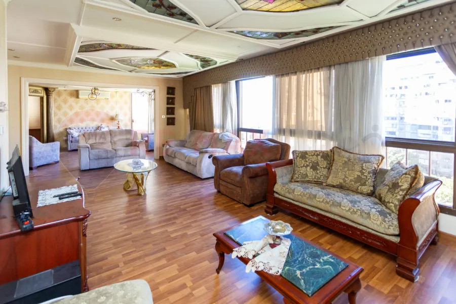 Apartment for sale 190 m Louran (Omar El-Mokhtar st.)