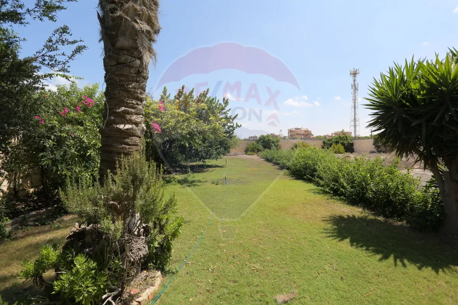Villa for sale North Coast K 44 (in front of Cairo University Village - Bahri Road) - 1,960 m