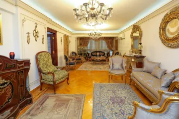 (شقة للبيع 186 م سموحة ( شارع بهاء الدين الغتورى