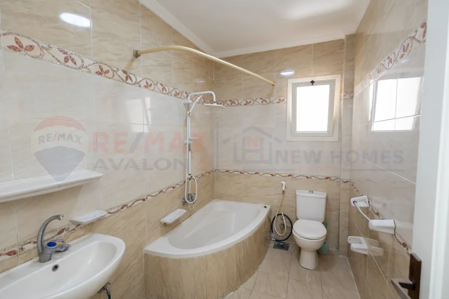 Apartment for sale 200 m Ibrahimiya (steps from Sporting Club)