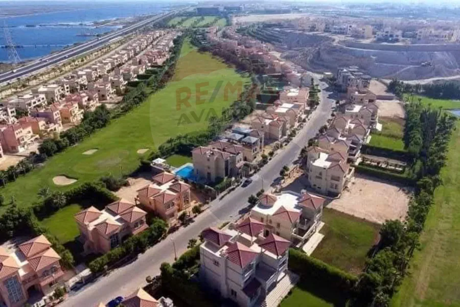 فيلا تاون هاوس للبيع 280 م (اليكس ويست)