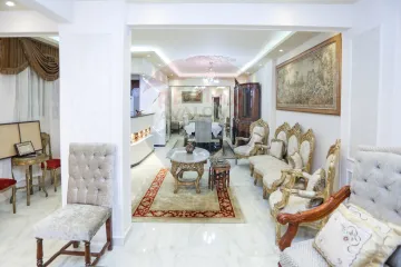 شقة للبيع 180 م ميامي ( خطوات من العيسوي )