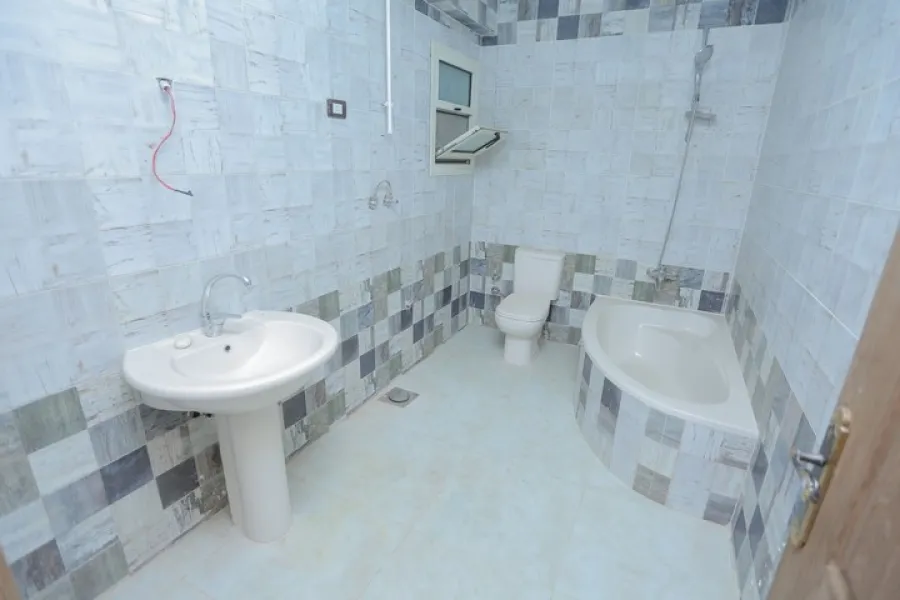 شقة للبيع 275م جليم -بين الترام والبحر