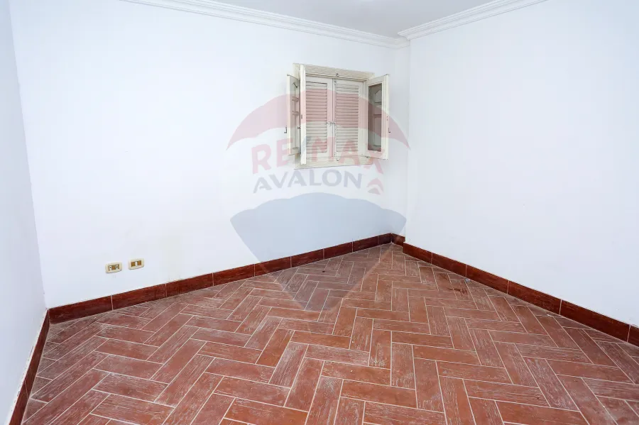 شقة للبيع 120 م سموحه (كومباوند اللوتس شارع النصر- بجوار جرين بلازا)