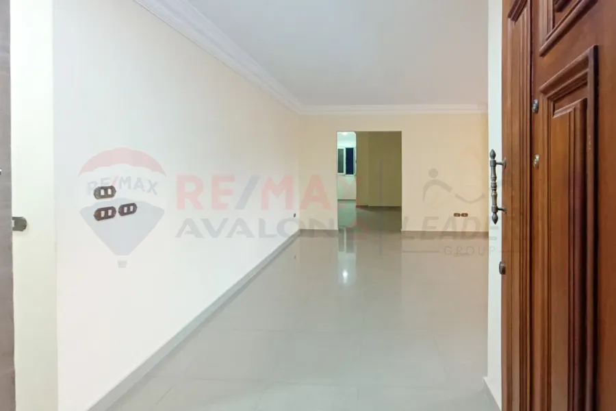 شقه للبيع 178 م وابور المياة (ش جلال الدين الدسوقى)