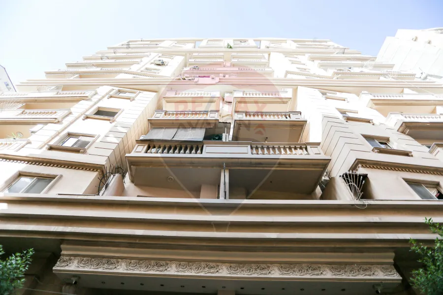 Apartment for sale 190 m Kafr abdou (Sakina bnt elhussien St)