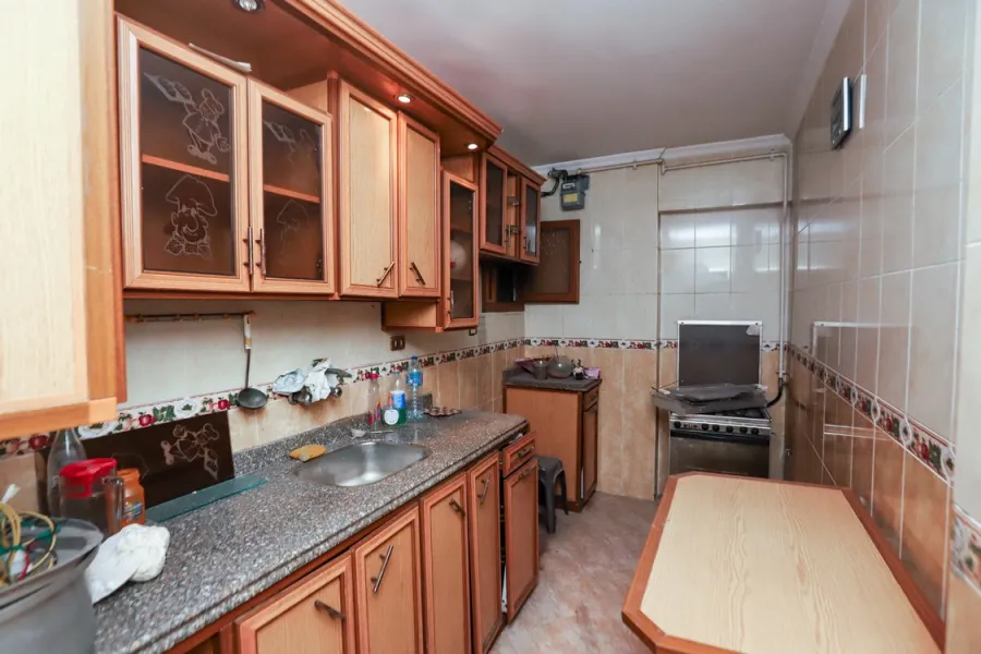 شقة للبيع 175م سيدي بشر (متفرع من العيسوى)