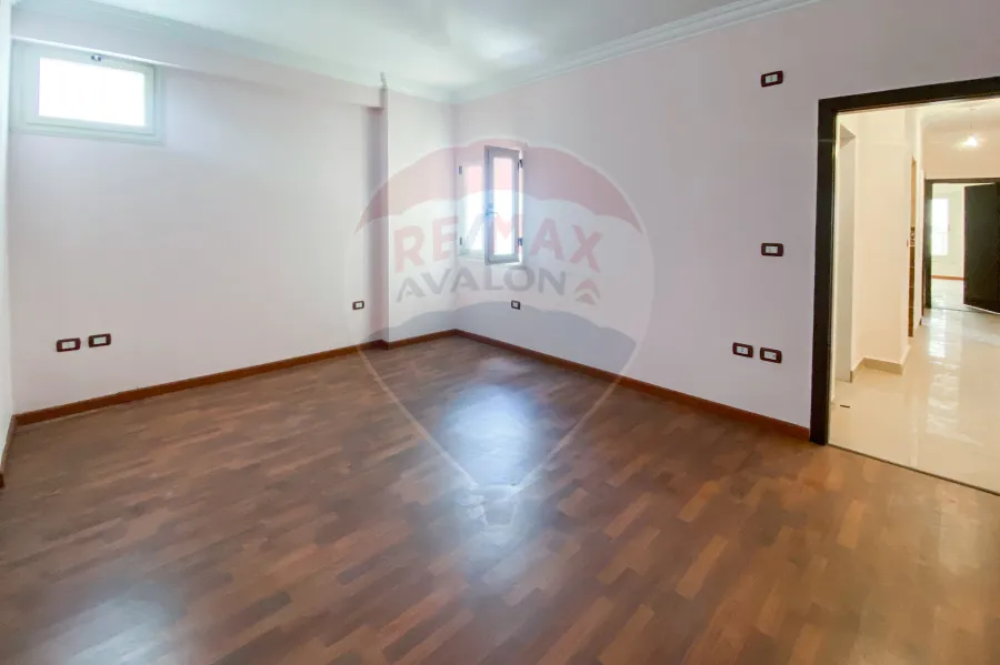 شقة للايجار 175 م الحى اللاتينى (ش ابن الصائغ)