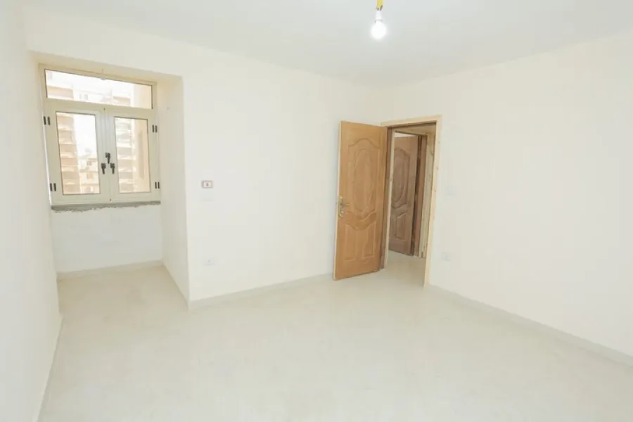 شقة للبيع 275م جليم -بين الترام والبحر