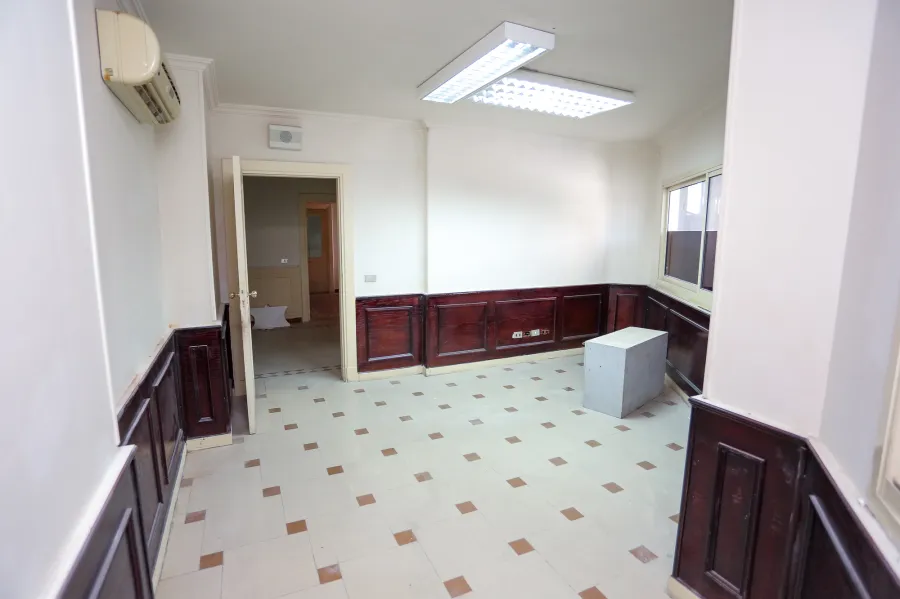 Administrative Unit for rent 600m Smouha (Steps From Zahran Mall)