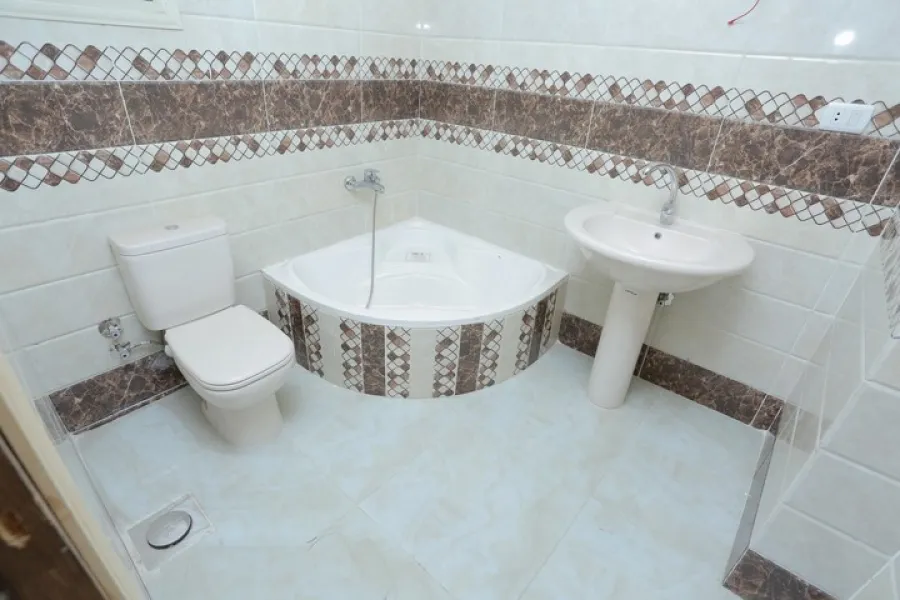 شقة للبيع 275م جليم -بين الترام والبحر